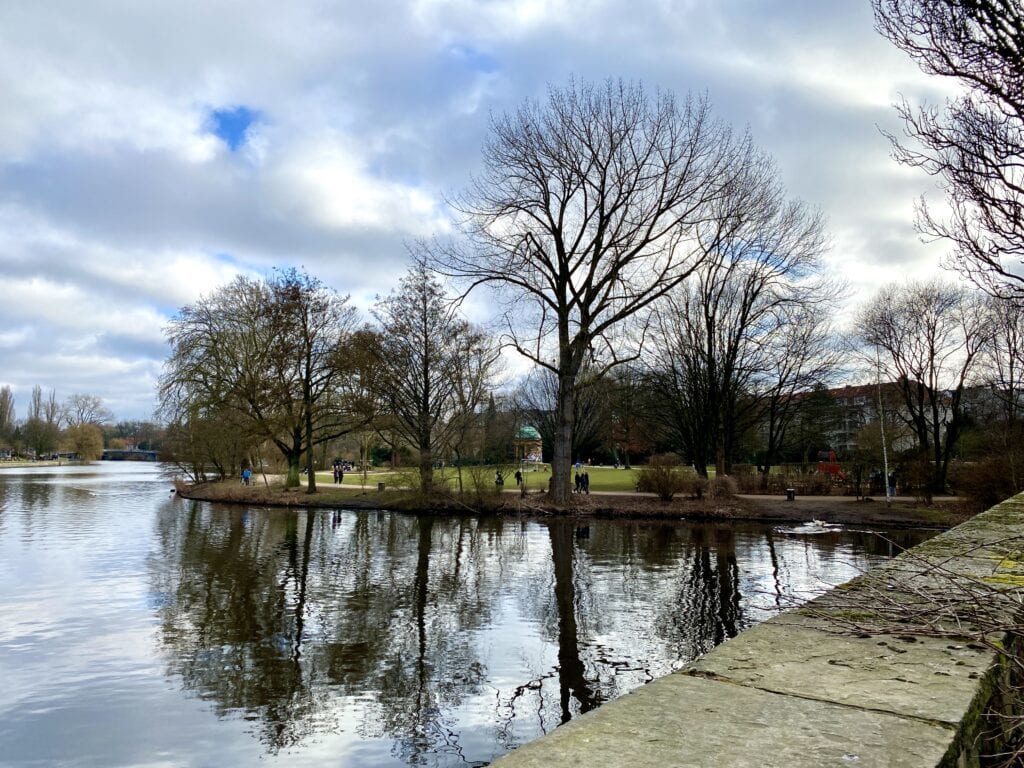 An der Kollau wandern Von HamburgNiendorf nach Eppendorf An der Kollau wandern Von HamburgNiendorf nach Eppendorf